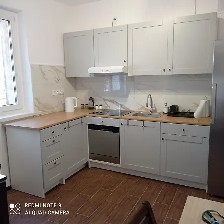 Hostel Wiśniowa 55-2